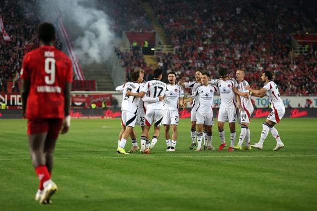 12.04.2025, xrekx, Fussball 2.Bundesliga, 1.FC Kaiserslautern - 1.FC Nürnberg v.l. Torjubel nach dem Tor zum 0:1 celebrating the goal celebrate durch Fabio Gruber (1.FC Nuernberg) (DFL DFB REGULATIONS PROHIBIT ANY USE OF PHOTOGRAPHS as IMAGE SEQUENCES and or QUASI-VIDEO) Kaiserslautern