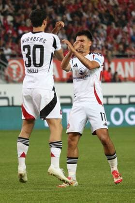 12.04.2025, xmohx, Fussball 2.Bundesliga, 1.FC Kaiserslautern - 1.FC Nürnberg v.l. Torjubel nach dem Tor zum celebrating the goal celebrate 0:2 durch Mahir Emreli (1.FC Nuernberg) (DFL DFB REGULATIONS PROHIBIT ANY USE OF PHOTOGRAPHS as IMAGE SEQUENCES and or QUASI-VIDEO) Kaiserslautern