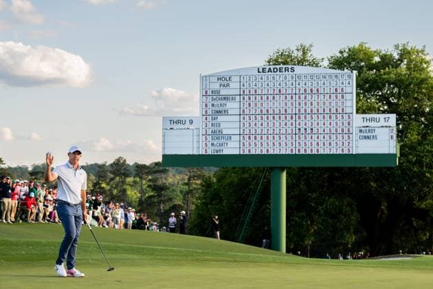 250412 Rory McIlroy of Northern Ireland celebrates on the 18th green during the third round of the 2025 Masters Golf Tournament on April 12, 2025 in Augusta. Photo: Petter Arvidson BILDBYRAN kod PA PA1009 bbeng golf masters the masters augusta us masters jubel Copyright: PETTERxARVIDSON BB250412PA068