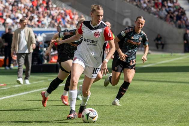 Google Pixel Frauen-Bundesliga: Eintracht Frankfurt - FC Bayern München, 12.04.2025 Laura Freigang (Eintracht Frankfurt 10), Eintracht Frankfurt - FC Bayern München, Frankfurt, Deutsche Bank Park, 12.4.2025 Copyright: xBEAUTIFULxSPORTS Gawlikx
