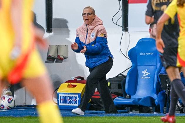 250408 BELGIUM VS ENGLAND Head Coach Sarina Wiegman of England pictured during a game between the national teams of Belgium, called the Red Flames and England on the 4th matchday in group A3 of the 2024-25 Women s Nations League competition, on Tuesday 8 April 2025 in Leuven , Belgium . PHOTO SPORTPIX Stijn Audooren Leuven Belgium  Copyright: xStijnxAudoorenx 20250408_201413_SA2_2694