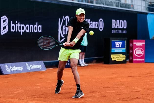 BMW Open München ATP, Tennis Herren 500; 13.04.2025 Learner Tien (USA) im Match gegen Botic Van De Zandschulp (Niederlande) BMW Open by Bitpanda München ATP 500: Tag 2, München, MTTC Iphitos am 13.04.2025 Copyright: xBEAUTIFULxSPORTS Wunderlx