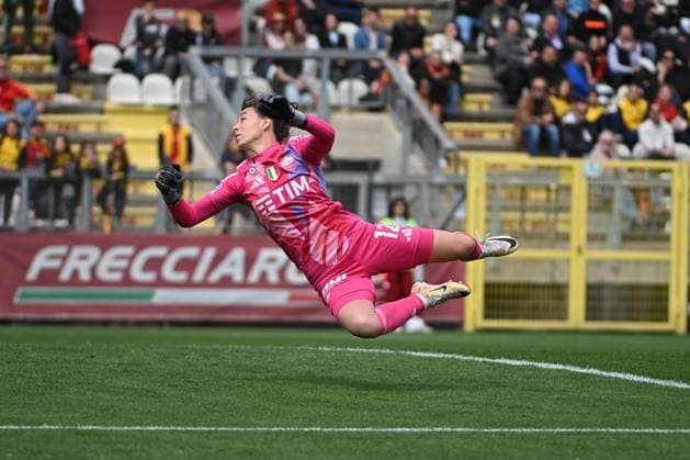 Camelia Ceasar of A.S. Roma Women during the playoff of the Serie A Championship Women between A.S. Roma vs Juventus Women 13 April 2025 at the Tre Fontane Stadium in Rome.  Copyright: xMassimilianoxCervera IPAxSportx xipa-agency.netx xx IPA_56452808 IPA_Agency_IPA56452808