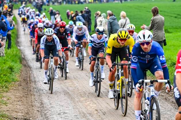 Paris Roubaix 2025 Cycling Race Roubaix, France - April 13 : Rider of Team Visma I Lease a Bike in action during the 122nd edition of Paris Roubaix an UCI World Tour cycling race for Men Elite of 259,7 kms with start in Compiegne and finish at the Velodrome Andre-Petrieux in Roubaix on April 13, 2025 in Roubaix, France, 13 04 2025 ( Motordriver Kenny Verfaillie - Roubaix France  Copyright: xVincentxKalutx