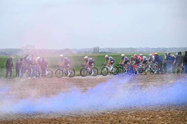 Paris Roubaix 2025 Cycling Race Roubaix, France - April 13 : Illustration picture, Van Der Poel Mathieu (NED) of Alpecin - Deceuninck, Pogacar Tadej (SLO) of UAE Team Emirates - XRG in action during the 122nd edition of Paris Roubaix an UCI World Tour cycling race for Men Elite of 259,7 kms with start in Compiegne and finish at the Velodrome Andre-Petrieux in Roubaix on April 13, 2025 in Roubaix, France, 13 04 2025 ( Motordriver Kenny Verfaillie - Roubaix France  Copyright: xVincentxKalutx