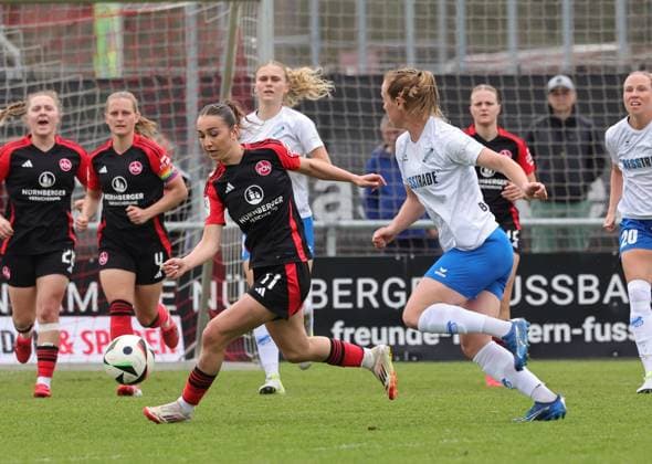 13.04.2025 - Fussball - Saison 2024 2025 - 2. Frauen - Fussball - Bundesliga - 21. Spieltag: 1. FC Nürnberg FCN ( Club Clubfrauen ) - SC Sand - Sportfoto Zink DaMa - xdaxmax - Lara Meroni (11, 1. FC Nürnberg FCN ) Alina Bantle (6, SC Sand )