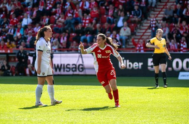 Fußball, Frauen, Saison 2024 2025, 2. Frauen-Bundesliga (21. Spieltag), 1. FC Union Berlin - FC Ingolstadt 04, Antonia Halverkamps (1. Frauen 1. FC Union), Jubel nach Tor zum 2:0, 13.04. 2025, Copyright: xMatthiasxKochx