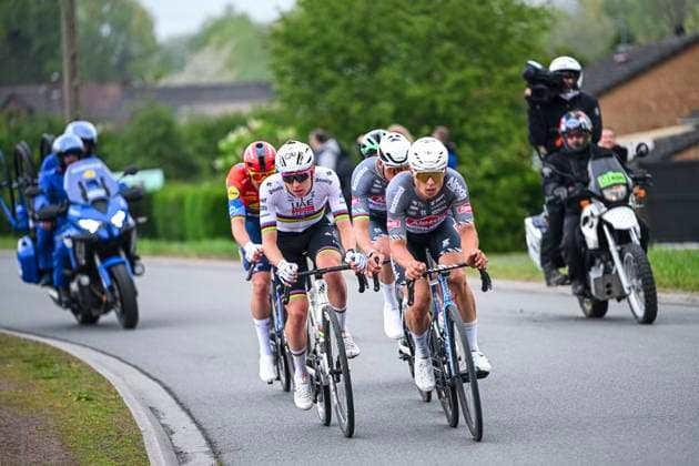 Paris Roubaix 2025 Cycling Race Roubaix, France - April 13 : Pedersen Mads (DEN) of Lidl - Trek, Pogacar Tadej (SLO) of UAE Team Emirates - XRG, Philipsen Jasper (BEL) of Alpecin-Deceuninck, Van Der Poel Mathieu (NED) of Alpecin - Deceuninck, Bissegger Stefan (SUI) of Decathlon AG2R La Mondiale Team in the escape pack during the 122nd edition of Paris Roubaix an UCI World Tour cycling race for Men Elite of 259,7 kms with start in Compiegne and finish at the Velodrome Andre-Petrieux in Roubaix on April 13, 2025 in Roubaix, France, 13 04 2025 ( Motordriver Kenny Verfaillie - Roubaix France  Copyright: xVincentxKalutx