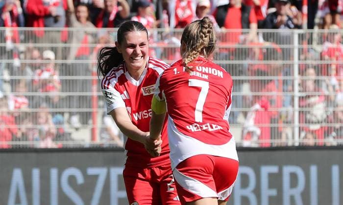 Sophie Trojahn jubelt nach 2:0 mit Lisa Heiseler Freude Emotion Jubel Fußball Fussball 2. Bundesliga Damen Frauen Saison 2024 2025 13.04.2025 1.FC Union Berlin vs. FC Ingolstadt FCI DFL regulations prohibit any use of photographs as image sequences and or quasi-video