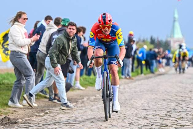 Paris Roubaix 2025 Cycling Race Roubaix, France - April 13 : Pedersen Mads (DEN) of Lidl - Trek in action during the 122nd edition of Paris Roubaix an UCI World Tour cycling race for Men Elite of 259,7 kms with start in Compiegne and finish at the Velodrome Andre-Petrieux in Roubaix on April 13, 2025 in Roubaix, France, 13 04 2025 ( Motordriver Kenny Verfaillie - Roubaix France  Copyright: xVincentxKalutx