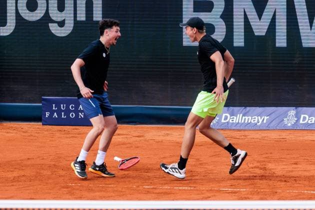 BMW Open München ATP, Tennis Herren 500; 13.04.2025 Justin Engel (Deutschland) und Max Hans Rehberg (Deutschland) jubeln nach dem Sieg im Doppel gegen Robin Haase (Niederlande) und Hendrik Jebens (Deutschland) BMW Open by Bitpanda München ATP 500: Tag 2, München, MTTC Iphitos am 13.04.2025 Copyright: xBEAUTIFULxSPORTS Wunderlx