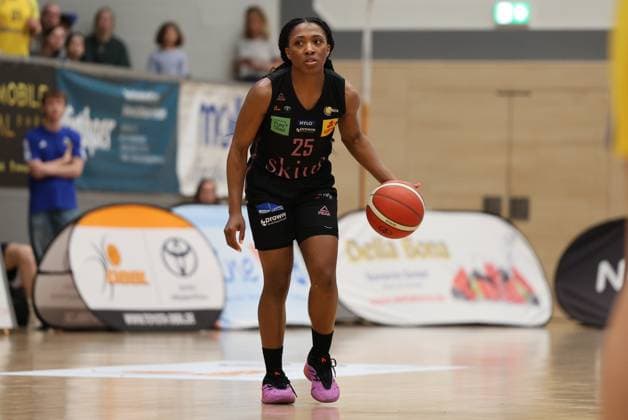 13.04.2025, Basketball, Frauen, Toyota Damen Basketball Bundesliga, Saison 2024 2025, Playoff Halbfinale, Spiel 4, Saarlouis Royals - Alba Berlin, Martha Burse (Saarlouis Royals) Saarlouis Stadtgartenhalle Saarland Deutschland (DE) Copyright: xSebastianxBachx