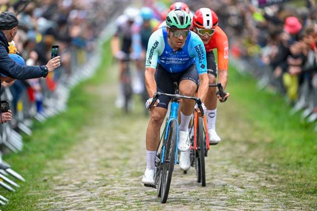 Paris Roubaix 2025 Cycling Race Roubaix, France - April 13 : Bissegger Stefan (SUI) of Decathlon AG2R La Mondiale Team in action during the 122nd edition of Paris Roubaix an UCI World Tour cycling race for Men Elite of 259,7 kms with start in Compiegne and finish at the Velodrome Andre-Petrieux in Roubaix on April 13, 2025 in Roubaix, France, 13 04 2025 ( Motordriver Kenny Verfaillie - Roubaix France  Copyright: xNicoxVereeckenx