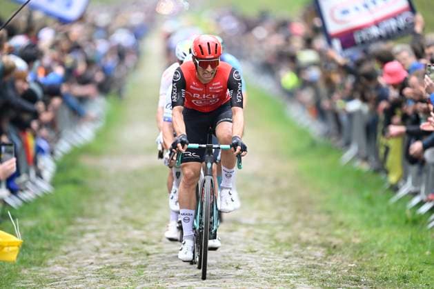 Paris Roubaix 2025 Cycling Race Roubaix, France - April 13 : Rider of Arkea - B&B Hotels in action during the 122nd edition of Paris Roubaix an UCI World Tour cycling race for Men Elite of 259,7 kms with start in Compiegne and finish at the Velodrome Andre-Petrieux in Roubaix on April 13, 2025 in Roubaix, France, 13 04 2025 ( Motordriver Kenny Verfaillie - Roubaix France  Copyright: xNicoxVereeckenx