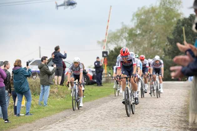 Paris Roubaix 2025 PHOTOPQR VOIX DU NORD SEBASTIEN COURDJI ; 13 04 2025 ; WALLERS, le 11 04, passage des courreurs au pont Gibus pendant la course cycliste du Paris-Roubaix. PHOTO SEBASTIEN COURDJI LA VOIX DU NORD Paris-Roubaix race northern France on April 13, 2025. 1 1 France  Copyright: xPHOTOPQR VOIXxDUxNORD MAXPPPxSEBASTIENxCOURDJIx 20250413VDN1937 20250413VDN1937