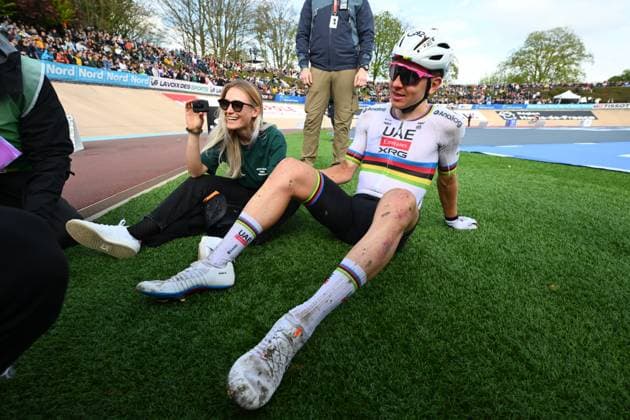 Paris Roubaix 2025 Cycling Race Roubaix, France - April 13 : Pogacar Tadej (SLO) of UAE Team Emirates - XRG and his girlfriend Urska Zigart after the race during the 122nd edition of Paris Roubaix an UCI World Tour cycling race for Men Elite of 259,7 kms with start in Compiegne and finish at the Velodrome Andre-Petrieux in Roubaix on April 13, 2025 in Roubaix, France, 13 04 2025 ( Motordriver Kenny Verfaillie - Roubaix France  Copyright: xVincentxKalutx