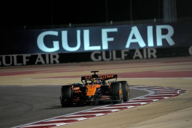 13.04.2025, Bahrain International Circuit, Sakhir, Formula 1 Gulf Air Bahrain Grand Prix 2025 ,im Bild Oscar Piastri (AUS), McLaren F1 Team (Photo by Hasan Bratic DeFodi Images)