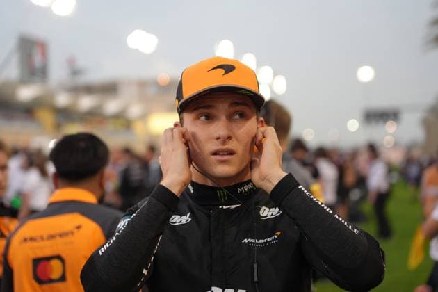 Formula 1 Gulf Air Bahrain Grand Prix 2025 13.04.2025, Bahrain International Circuit, Sakhir, Formula 1 Gulf Air Bahrain Grand Prix 2025 ,im Bild Oscar Piastri (AUS), McLaren F1 Team