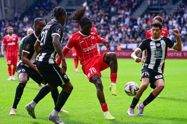 FOOTBALL : Angers vs Montpellier - Ligue 1 - 13 04 2025 Tanguy Bemin COULIBALY ( 70 - Montpellier ) and Jordan LEFORT ( 21 - Angers ) during the Ligue 1 match between Angers SCO and Montpellier HSC at Stade Raymond Kopa on April 13, 2025 in Angers, France. ( Photo by Dante Badano PsnewZ ) - AngersFrance  Copyright: xDantexBadanox