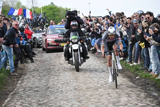 Dutch Mathieu van der Poel of Alpecin-Deceuninck pictured in action during the men elite race of the Paris-Roubaix one day cycling race, 259,2 km from Compiegne to Roubaix, France, on Sunday 13 April 2025. AFPxPOOLxPAPONxBERNARD  x120733882x
