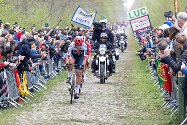 PARIS ROUBAIX 2025 PHOTOPQR VOIX DU NORD PASCAL BONNIERE ; 13 04 2025 ; QUIEVY 13.04.2025 - cyclisme - course cycliste Paris Roubaix Hommes 122 eme edition , secteur pave Quievy a Saint Python . Photo Pascal Bonniere La voix Du Nord Paris-Roubaix race northern France on April 13, 2025. HAUTS DE FRANCE France  Copyright: xPHOTOPQR VOIXxDUxNORD MAXPPPxPASCALxBONNIEREx 20250413VDN2458 20250413VDN2458