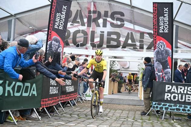 13-04-2025 Paris - Roubaix; 2025, Visma - Lease A Bike; Affini, Edoardo; Compiegne; 