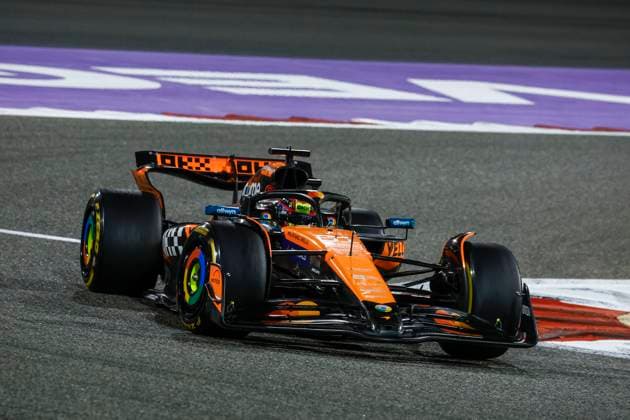 Manama, Bahrain : FIA F1 GP of Bahrain, No. 81 Oscar Piastri (AUS), McLaren MCL39, Mercedes Manama Bahrain