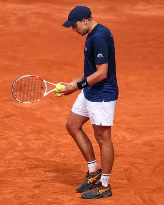 Hamad Medjedovic of Serbia in his match against Gabriel Diallo of Canada during during their match of day two of the Barcelona Open Banc Sabadell at Real Club De Tenis Barcelona, Spain (Judit Cartiel SPP) Copyright: xJuditxCartiel SPPx spp-en-JuCa-JCG_1040