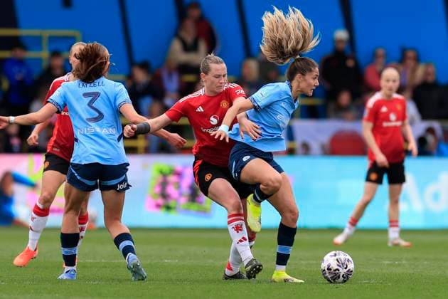 Manchester City Women v Manchester United, ManU Women Women s FA Cup 13 04 2025. Semi-Final Laia Aleixandri (4) of Manchester City is challenged by Elisabeth Terland (19) of Manchester United during the Women s FA Cup semi final match between Manchester City Women and Manchester United Women at the Joie Stadium, Manchester, United Kingdom on 13 April 2025. Manchester Joie Stadium Gt Manchester United Kingdom Editorial use only , Copyright: xConorxMolloyx PSI-21848-0099