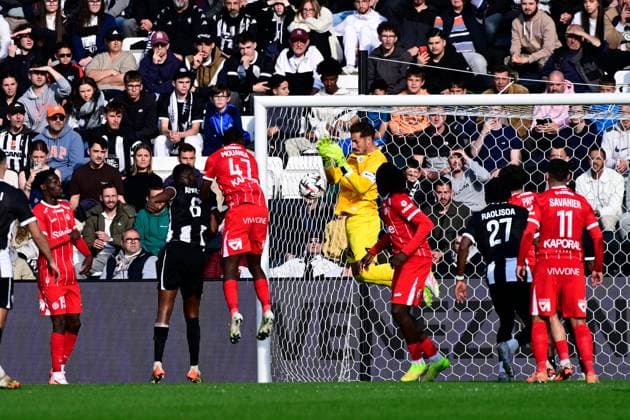 FOOTBALL : Angers vs Montpellier - Ligue 1 - 13 04 2025 Benjamin LECOMTE( 40 - Montpellier ) during the Ligue 1 match between Angers SCO and Montpellier HSC at Stade Raymond Kopa on April 13, 2025 in Angers, France. ( Photo by Dante Badano PsnewZ ) - AngersFrance  Copyright: xDantexBadanox