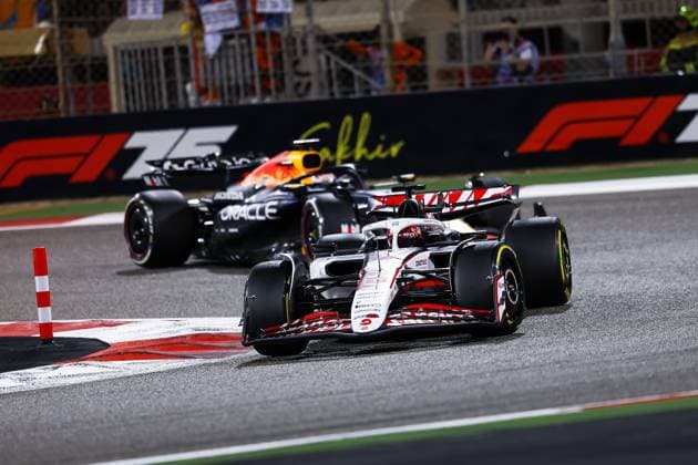 F1 - BAHRAIN GRAND PRIX 2025 31 OCON Esteban (fra), Haas F1 Team VF-25 Ferrari, action and 01 VERSTAPPEN Max (nld), Red Bull Racing RB21, action during the Formula 1 Gulf Bahrain Grand Prix 2025, 4th round of the 2025 FIA Formula One World Championship, WM, Weltmeisterschaft from April 11 to 13, 2025 on the Bahrain International Circuit, in Sakhir, Bahrain - SakhirBahrain  Copyright: xEricxAlonsox