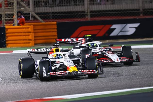 F1 - BAHRAIN GRAND PRIX 2025 06 HADJAR Isack (fra), Visa Cash App RB F1 Team VCARB02 and 87 BEARMAN Ollie Oliver (gbr), Haas F1 Team VF-25 Ferrari, action during the Formula 1 Gulf Bahrain Grand Prix 2025, 4th round of the 2025 FIA Formula One World Championship, WM, Weltmeisterschaft from April 11 to 13, 2025 on the Bahrain International Circuit, in Sakhir, Bahrain - SakhirBahrain  Copyright: xEricxAlonsox