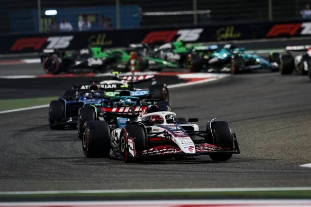 F1 - BAHRAIN GRAND PRIX 2025 31 OCON Esteban (fra), Haas F1 Team VF-25 Ferrari, action during the Formula 1 Gulf Bahrain Grand Prix 2025, 4th round of the 2025 FIA Formula One World Championship, WM, Weltmeisterschaft from April 11 to 13, 2025 on the Bahrain International Circuit, in Sakhir, Bahrain - SakhirBahrain  Copyright: xXavixBonillax