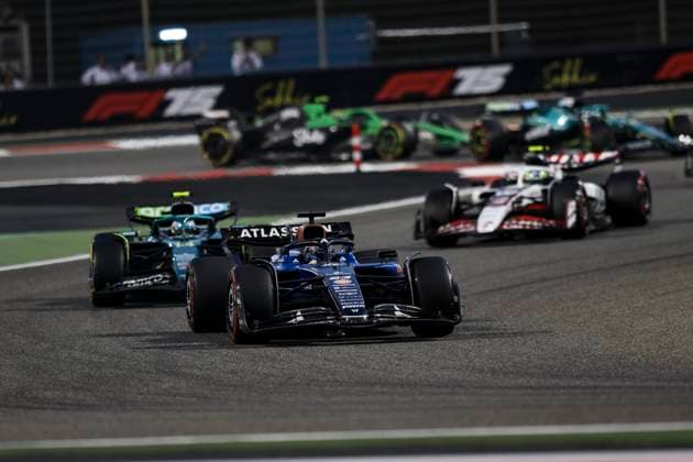 F1 - BAHRAIN GRAND PRIX 2025 23 ALBON Alexander (tha), Williams Racing FW47, action 14 ALONSO Fernando (spa), Aston Martin F1 Team AMR24, action during the Formula 1 Gulf Bahrain Grand Prix 2025, 4th round of the 2025 FIA Formula One World Championship, WM, Weltmeisterschaft from April 11 to 13, 2025 on the Bahrain International Circuit, in Sakhir, Bahrain - SakhirBahrain  Copyright: xXavixBonillax