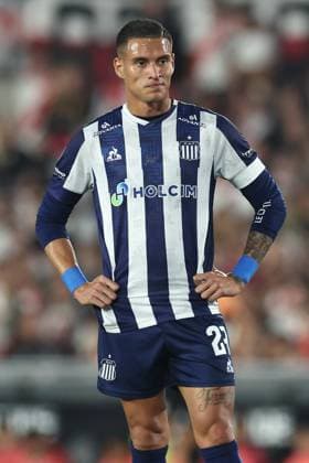 Talleres Colombian midfielder Juan Camilo Portilla looks on during the 2025 Apertura Tournament of the Argentine Professional Football League match against River Plate, at El Monumental stadium in Buenos Aires, on April 13, 2025. BUENOS AIRES ARGENTINA *** Talleres Colombian midfielder Juan Camilo Portilla looks on during the 2025 Apertura Tournament of the Argentine Professional Football League match against River Plate, at El Monumental stadium in Buenos Aires, on April 13, 2025 BUENOS AIRES ARGENTINA Copyright: xALEJANDROxPAGNIx