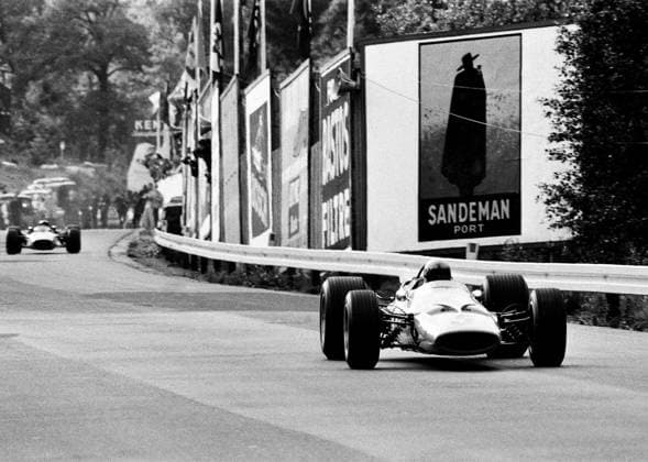 Archivbilder der Woche SPORT KW16 FORMULE 1 : Grand Prix Spa Francorchamps 1968 - 09 06 1968 MOTORSPORT - F1 1968 - BELGIUM GP - SPA FRANCORCHAMPS - NÂ°5 - BRUCE MCLAREN MCLAREN M7A FORD COSWORTH - ACTION  Copyright: xDPPIx