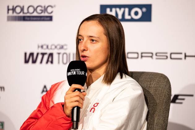 Iga Swiatek (POL) beim Interview GER, Porsche Tennis Grand Prix GP Stuttgart 2025, WTA500, 14.04.2025 GER, Porsche Tennis Grand Prix GP Stuttgart 2025, WTA500, 14.04.2025 Stuttgart Copyright: xEibner-Pressefoto RogerxBuerkex EP