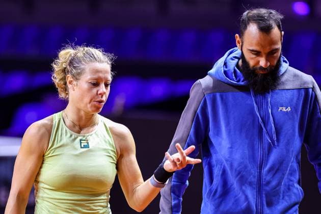 Laura Siegemund bei ihrem Training auf dem Centre Court. Hier mit ihrem Trainer Antonio Zucca GER, Porsche Tennis Grand Prix GP Stuttgart 2025, WTA500, 14.04.2025 GER, Porsche Tennis Grand Prix GP Stuttgart 2025, WTA500, 14.04.2025 Stuttgart Copyright: xEibner-Pressefoto RogerxBuerkex EP