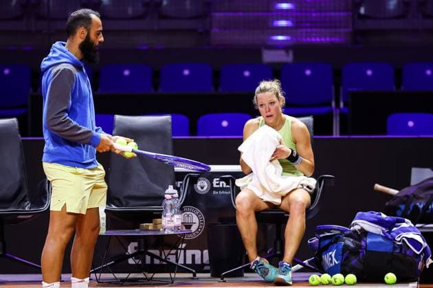 Laura Siegemund bei ihrem Training auf dem Centre Court. Hier mit ihrem Trainer Antonio Zucca GER, Porsche Tennis Grand Prix GP Stuttgart 2025, WTA500, 14.04.2025 GER, Porsche Tennis Grand Prix GP Stuttgart 2025, WTA500, 14.04.2025 Stuttgart Copyright: xEibner-Pressefoto RogerxBuerkex EP