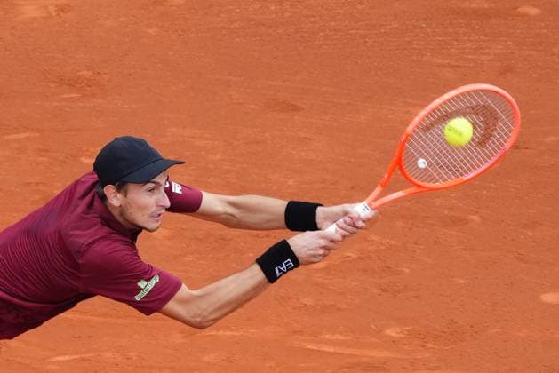 Barcelona, Spain, Barcelona Open Banc Sabadell 2025, ATP, Tennis Herren 500 match, Round of 32 between Pedro Martinez and Brandon Nakashima, Real Club de Tenis Barcelona, Barcelona, Spain, 14 abril 2025 Copyright: xBaguxBlancox xPressinphotox