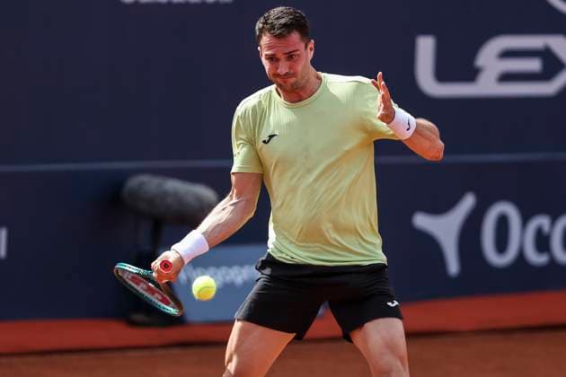 April 14, 2025, Barcelona, Barcelona, Spain: Pedro Martinez of Spain plays Brandon Nakashima of United States in first round match during the third day of the Barcelona Open Banc Sabadell 2025 at Real Club de Tenis Barcelona on April 14, 2025 in Barcelona, Spain. Barcelona Spain - ZUMAa181 20250414_zaa_a181_009 Copyright: xJavierxBorregox