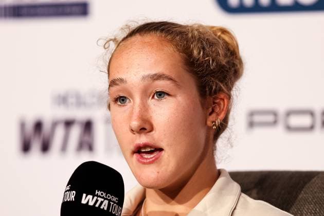 Mirra Alexandrowna Andrejewa beim Interview GER, Porsche Tennis Grand Prix GP Stuttgart 2025, WTA500, 14.04.2025 GER, Porsche Tennis Grand Prix GP Stuttgart 2025, WTA500, 14.04.2025 Stuttgart Copyright: xEibner-Pressefoto RogerxBuerkex EP