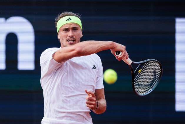 BMW Open München ATP, Tennis Herren 500; 14.04.2025 Alexander Zverev (Deutschland) im Match gegen Alexandre Muller (Frankreich) BMW Open by Bitpanda München ATP 500: Tag 3, München, MTTC Iphitos am 14.04.2025 Copyright: xBEAUTIFULxSPORTS Wunderlx