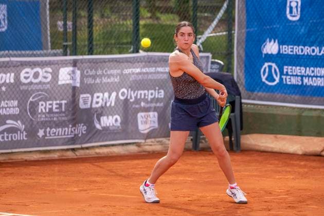 April 14, 2025, Madrid, Madrid, Spain: CELINE MOSTEANU playing match of the X ITF W100 Villa de Madrid, at the Club de Campo Villa de Madrid on April 14, 2025. Madrid Spain - ZUMAc312 20250414_zsp_c312_029 Copyright: xOscarxManuelxSanchezx