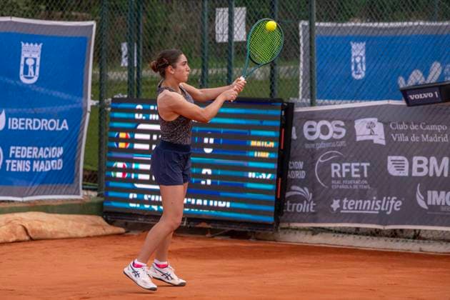 April 14, 2025, Madrid, Madrid, Spain: CELINE MOSTEANU playing match of the X ITF W100 Villa de Madrid, at the Club de Campo Villa de Madrid on April 14, 2025. Madrid Spain - ZUMAc312 20250414_zsp_c312_003 Copyright: xOscarxManuelxSanchezx