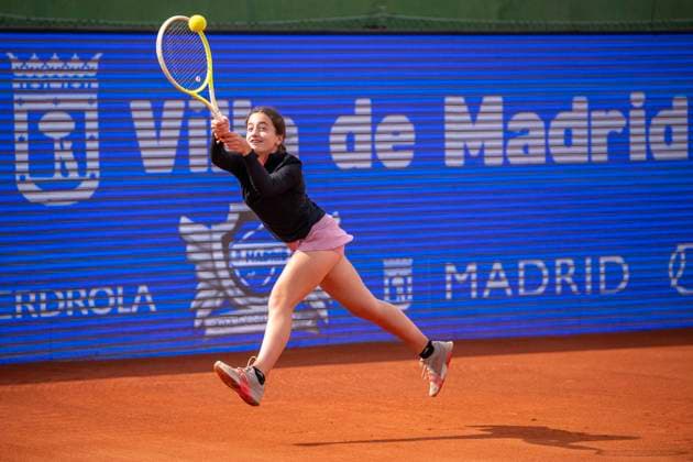 April 14, 2025, Madrid, Madrid, Spain: MARIA JIMENEZ PEREZ (ESP) playing match of the X ITF W100 Villa de Madrid, at the Club de Campo Villa de Madrid on April 14, 2025. Madrid Spain - ZUMAc312 20250414_zsp_c312_081 Copyright: xOscarxManuelxSanchezx