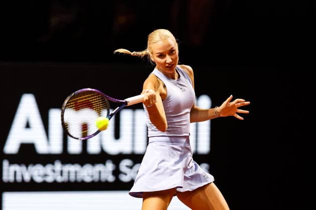 im Bild Anastasia Potapova Anastasia Potapova vs Clara Tauson DEN GER, Porsche Tennis Grand Prix GP Stuttgart 2025, WTA500, 14.04.2025 GER, Porsche Tennis Grand Prix GP Stuttgart 2025, WTA500, 14.04.2025 Stuttgart Copyright: xEibner-Pressefoto RogerxBuerkex EP
