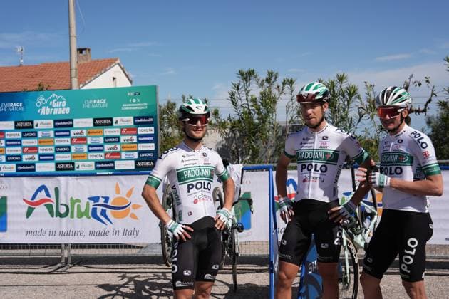 Team S.C. Padovani Polo Cherry Bank during the Giro d™Abruzzo, stage 1 from Scerni to Crecchio (151 km) - Abruzzo, Italy - Tuesday, April 15, 2025. - cycling .  Copyright: xMarcoxAlpozzi LaPressex