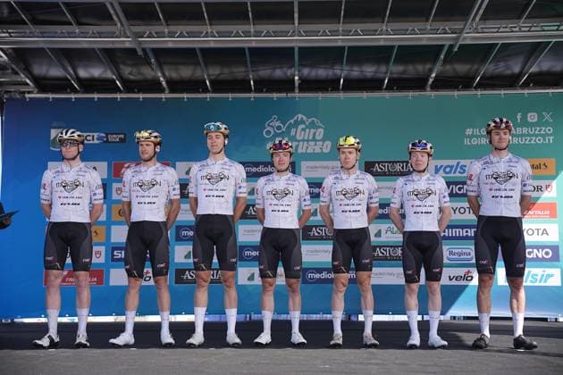 Team Of Monzon - Incolor - Gub during the Giro d™Abruzzo, stage 1 from Scerni to Crecchio (151 km) - Abruzzo, Italy - Tuesday, April 15, 2025. - cycling .  Copyright: xMarcoxAlpozzi LaPressex