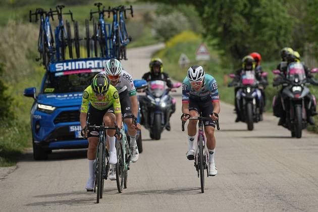 Head of the race Cristian Remelli (General Store-Essegibi-F.lli Curia), Diego Bracalente (MBH Bank Ballan Csb) e Matteo Zurlo (SC Padovani Polo Cherry Bank) during the Giro d™Abruzzo, stage 1 from Scerni to Crecchio (151 km) - Abruzzo, Italy - Tuesday, April 15, 2025. - cycling .  Copyright: xMarcoxAlpozzi LaPressex